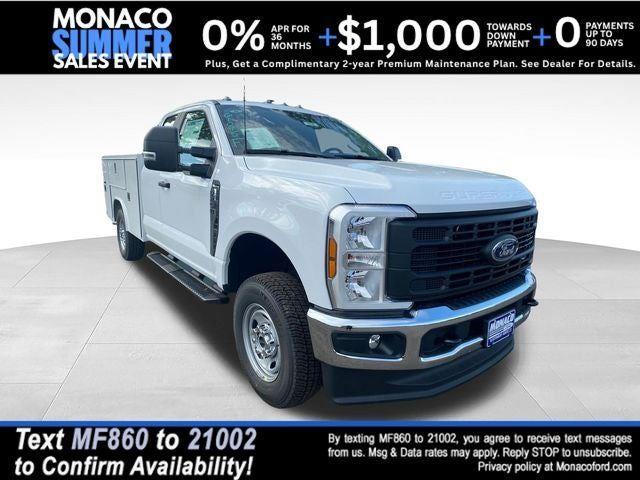 Oxford White 2026 Ford F-250 Super Duty Pickup Truck Four-Wheel Drive Automatic