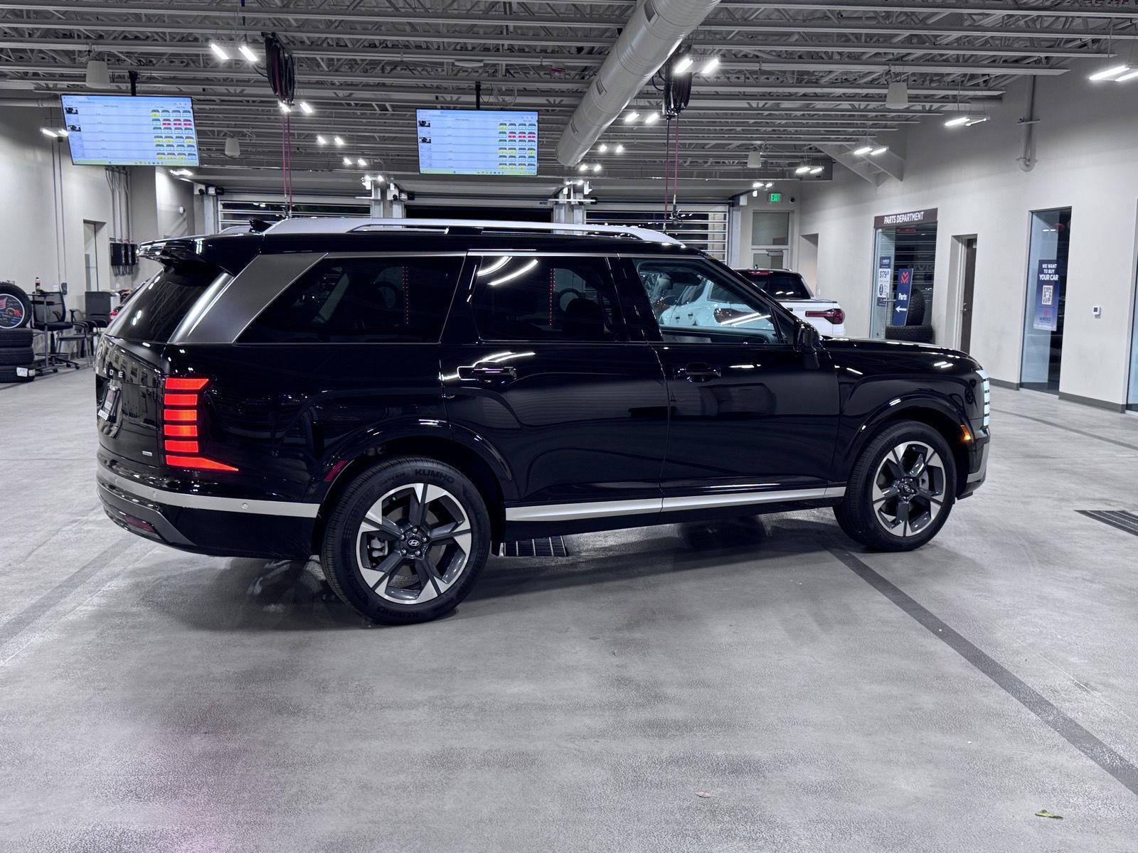 New 2026 Abyss Black Pearl Hyundai Limited image 9