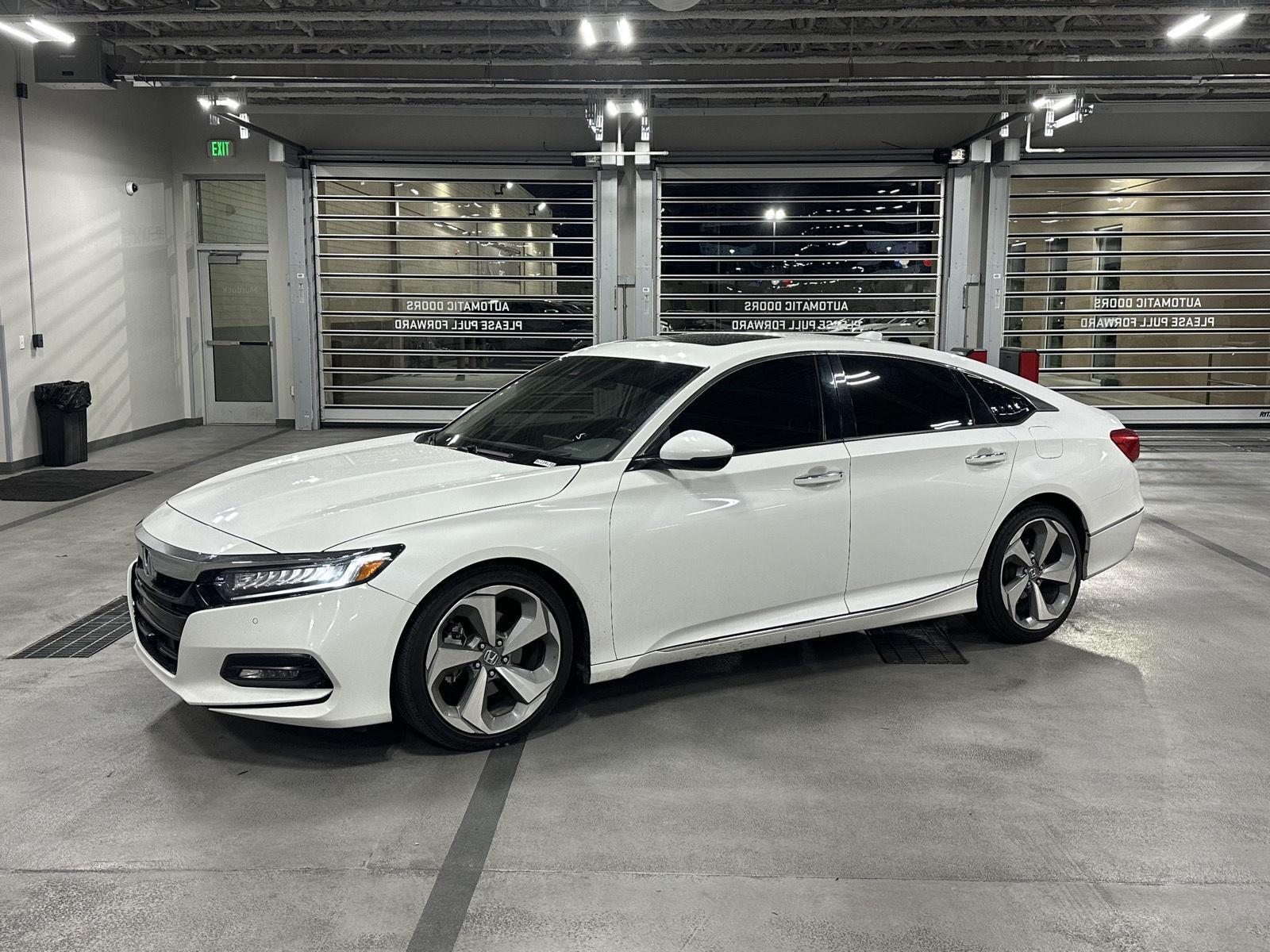 Platinum White Pearl 2020 Honda Accord Sedan Automatic