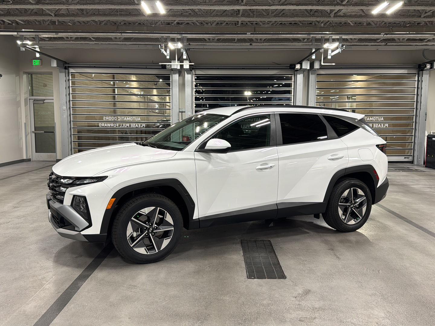 Serenity White Pearl 2026 Hyundai Tucson SUV / Crossover All-Wheel Drive Automatic