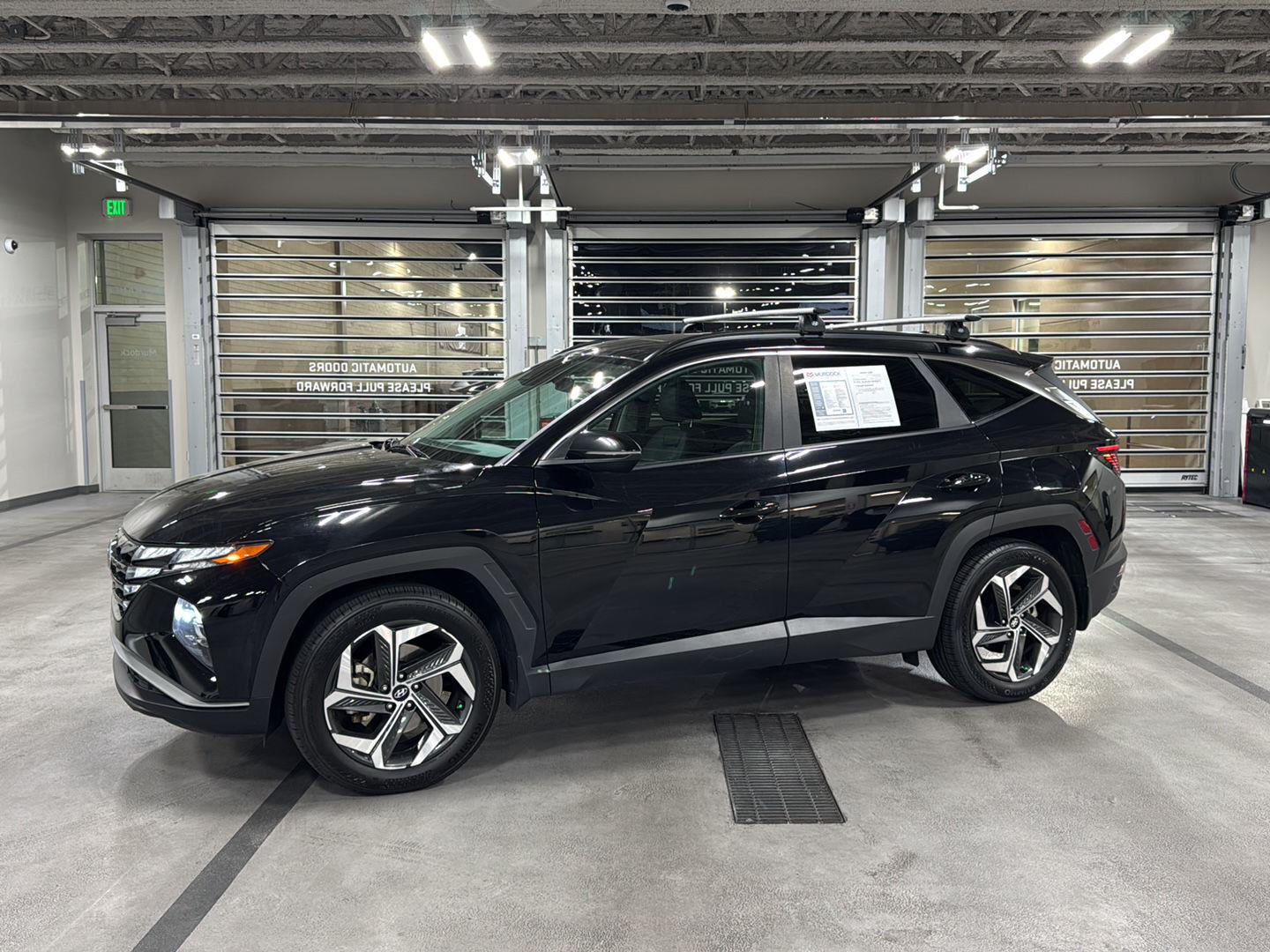 Phantom Black 2023 Hyundai Tucson SUV / Crossover Front-Wheel Drive Automatic
