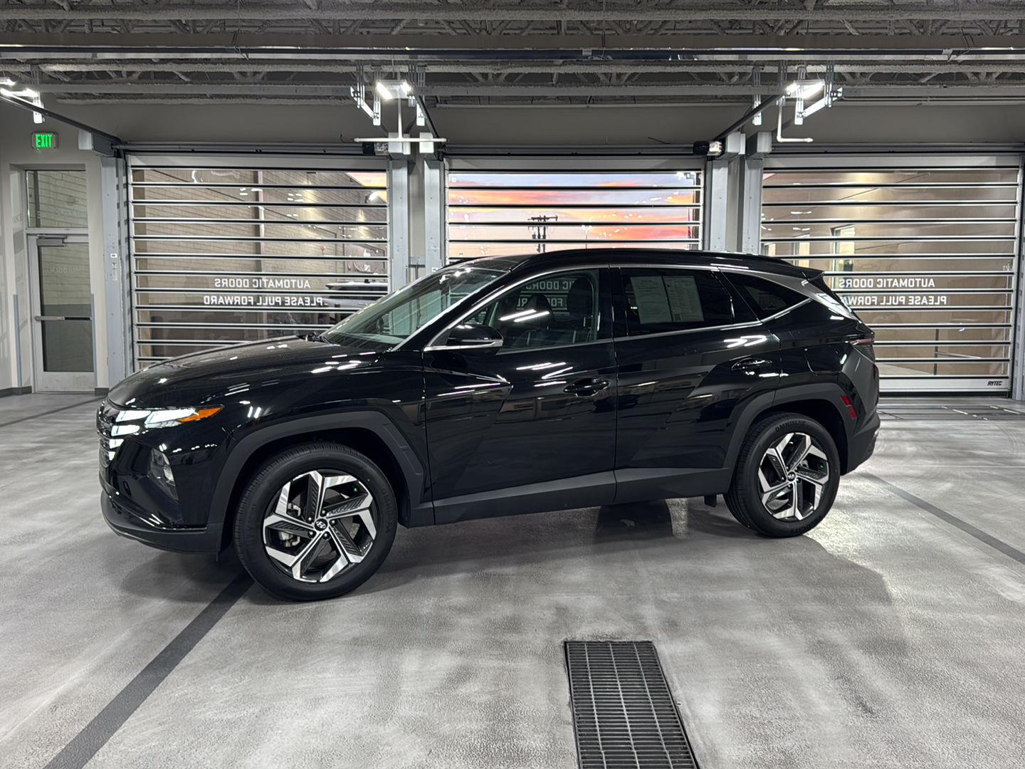 Phantom Black 2022 Hyundai Tucson SUV / Crossover All-Wheel Drive Automatic