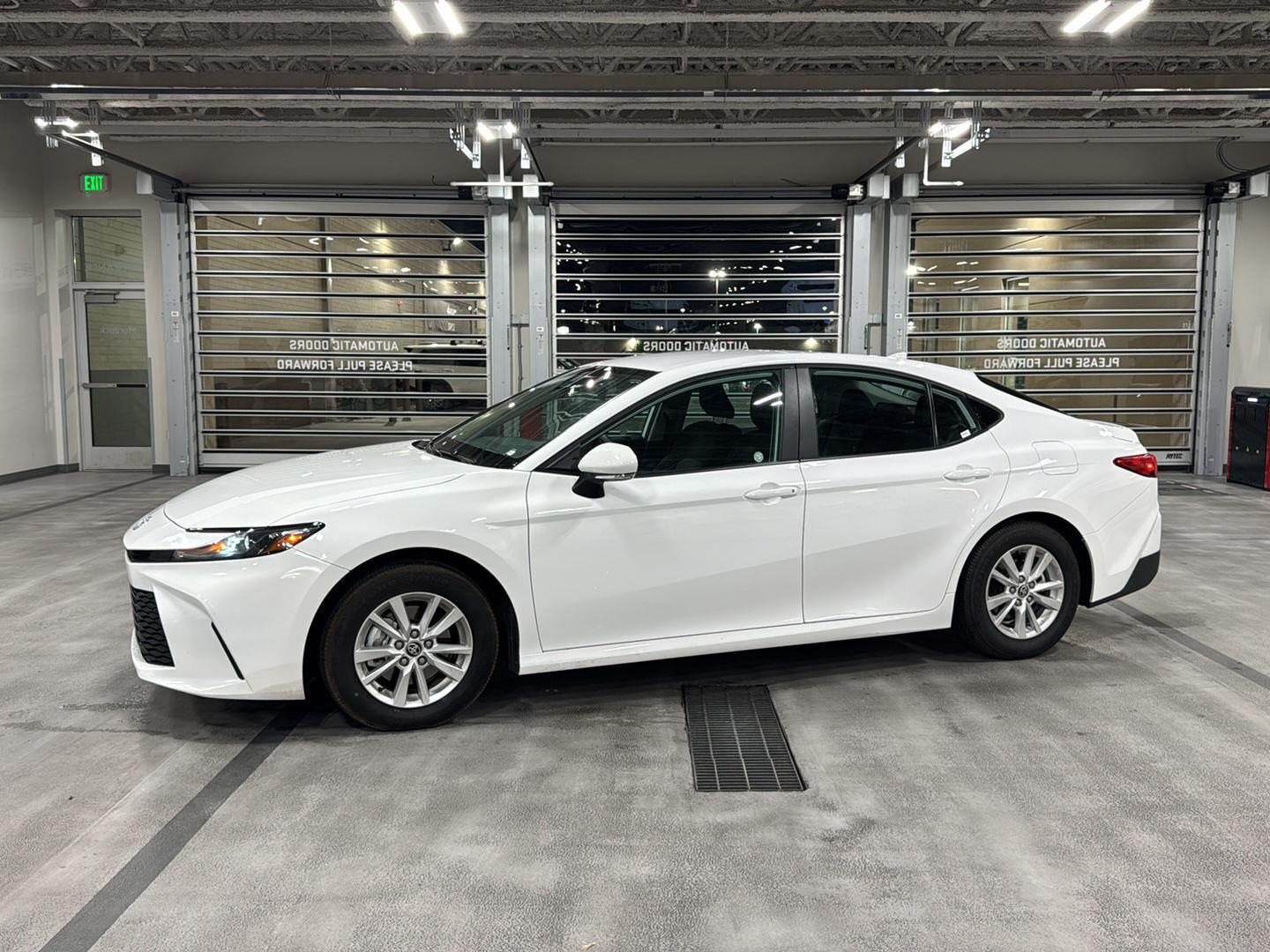 Ice Cap 2026 Toyota Camry Sedan Front-Wheel Drive Continuously Variable Transmission