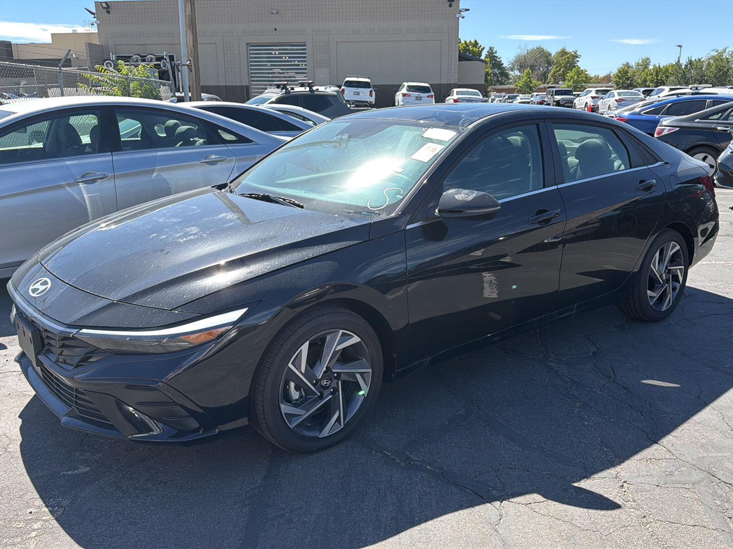 2026 Hyundai Elantra Hybrid Limited FWD