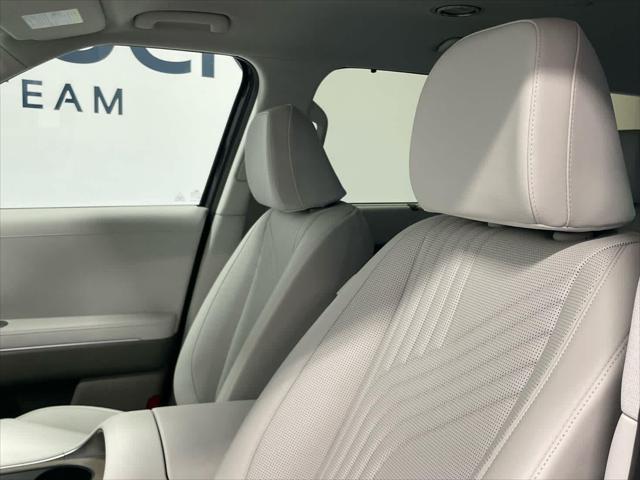 New 2026 Ecotronic Gray Pearl Hyundai SEL 7P image 68