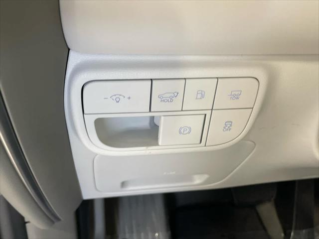 New 2026 Creamy White Pearl Hyundai SEL 7P image 113