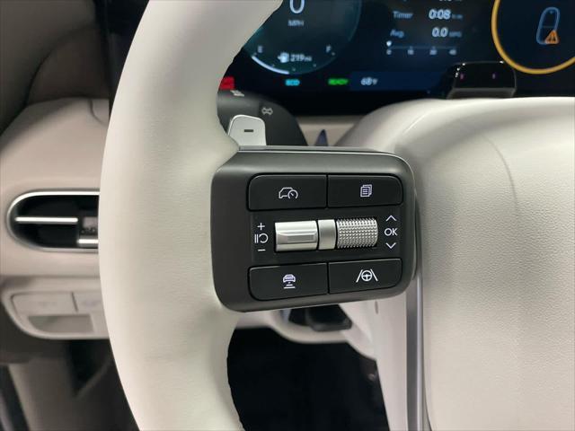 New 2026 Creamy White Pearl Hyundai SEL 7P image 158