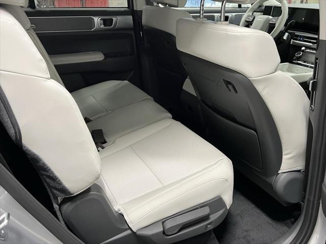 New 2025 Shimmering Silver Hyundai SEL AWD image 195