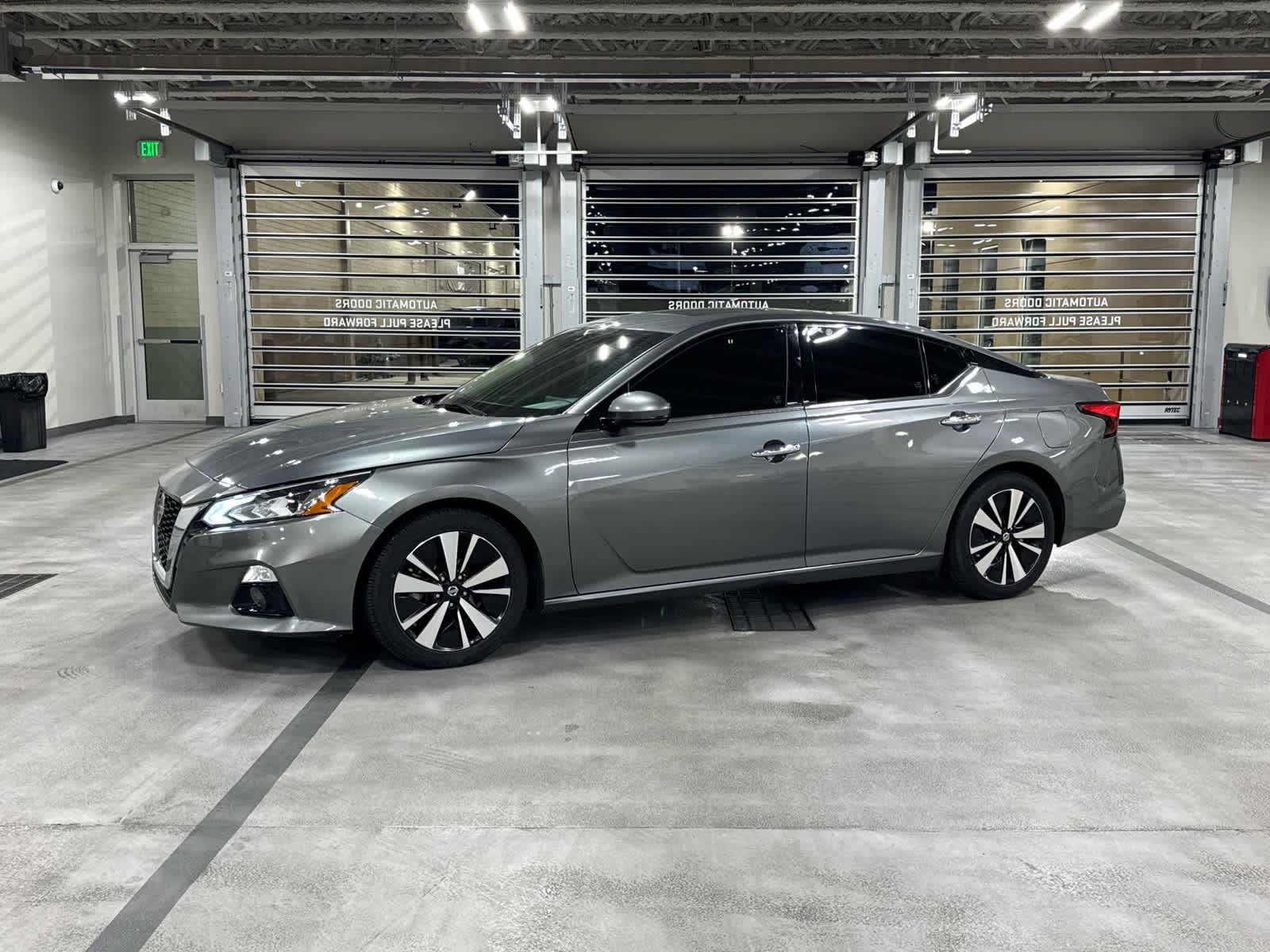 Gray (Gun Metallic) 2020 Nissan Altima 2.5 SL FWD Sedan Front-Wheel Drive Continuously Variable Transmission