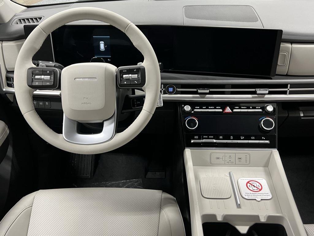 New 2025 Shimmering Silver Hyundai SEL AWD image 30