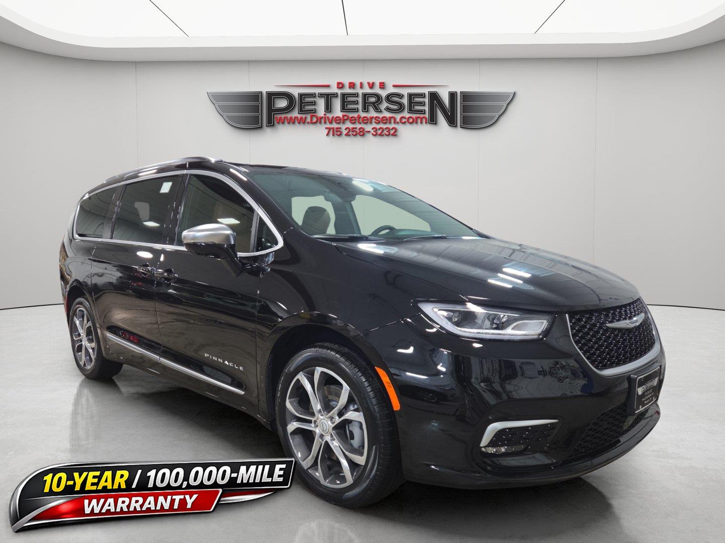 Diamond Black Crystal Pearlcoat 2026 Chrysler Pacifica Minivan All-Wheel Drive 9-Speed Automatic