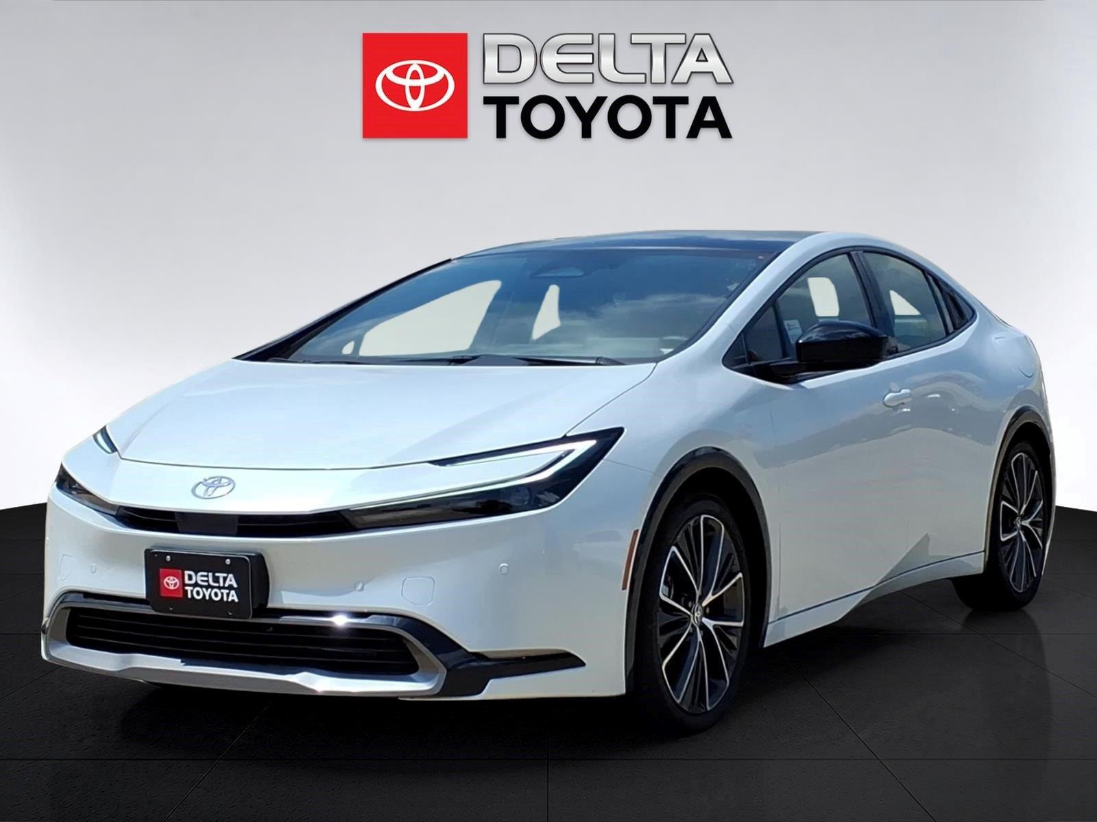 White (Wind Chill Pearl) 2024 Toyota Prius Hatchback Front-Wheel Drive Continuously Variable Transmission