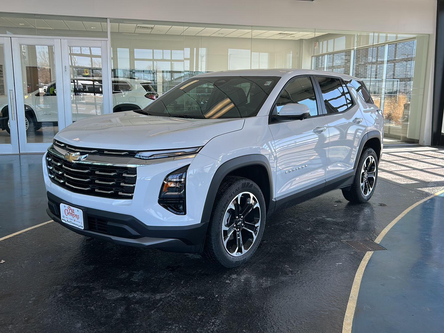 View vehicle photo 2