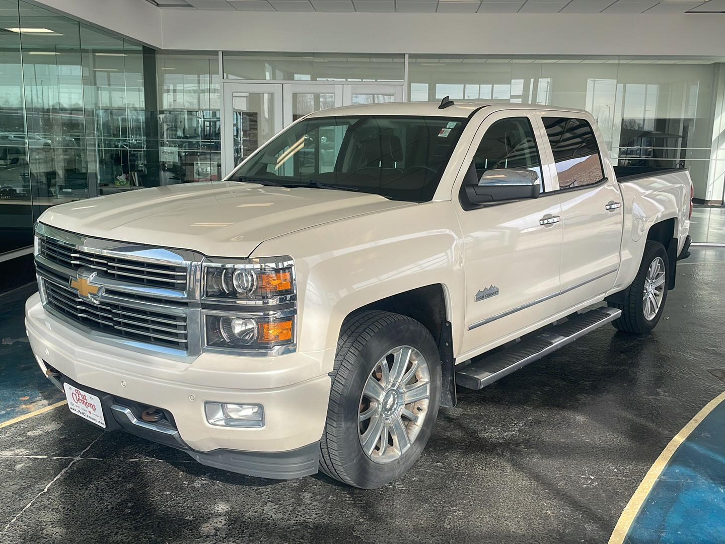 White Diamond Tricoat 2014 Chevrolet Silverado 1500 High Country Crew Cab 4WD Pickup Truck Four-Wheel Drive 6-Speed Automatic