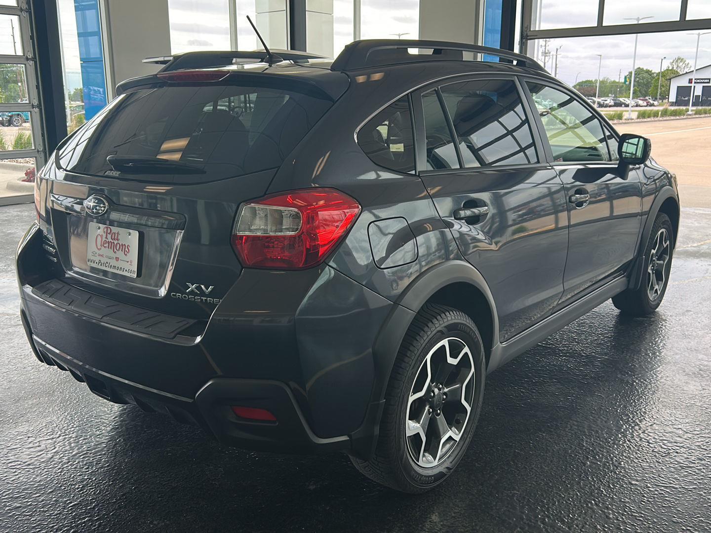 View vehicle photo 5