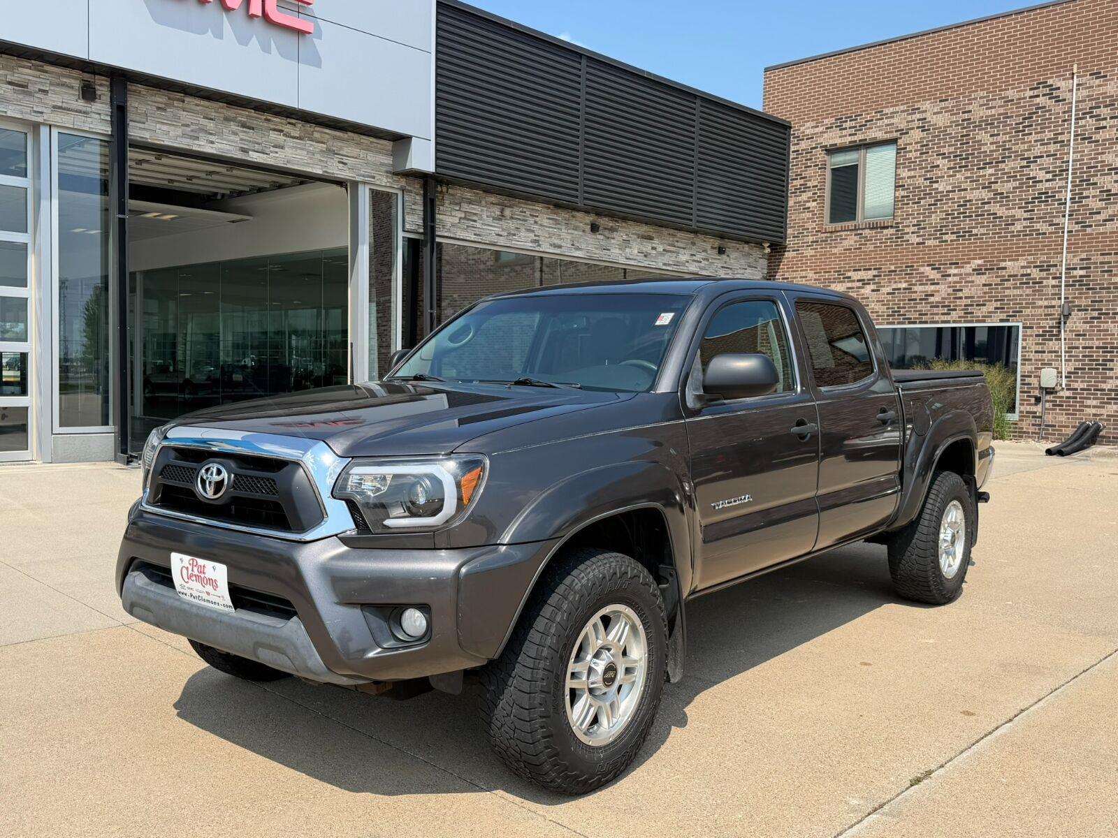 Magnetic Gray Metallic 2013 Toyota Tacoma Pickup Truck 4X2 Automatic