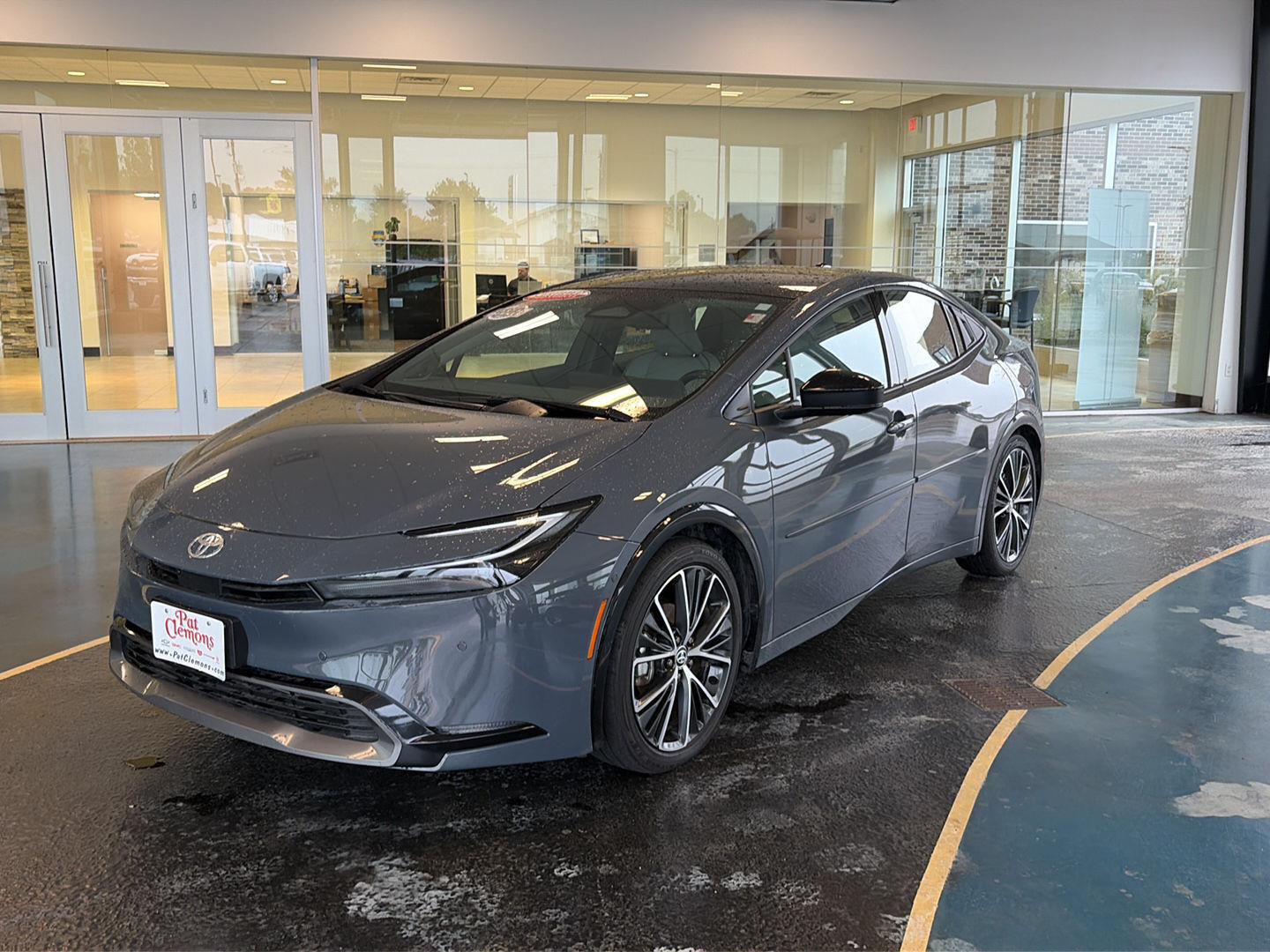 Guardian Gray 2025 Toyota Prius Hatchback Front-Wheel Drive Continuously Variable Transmission