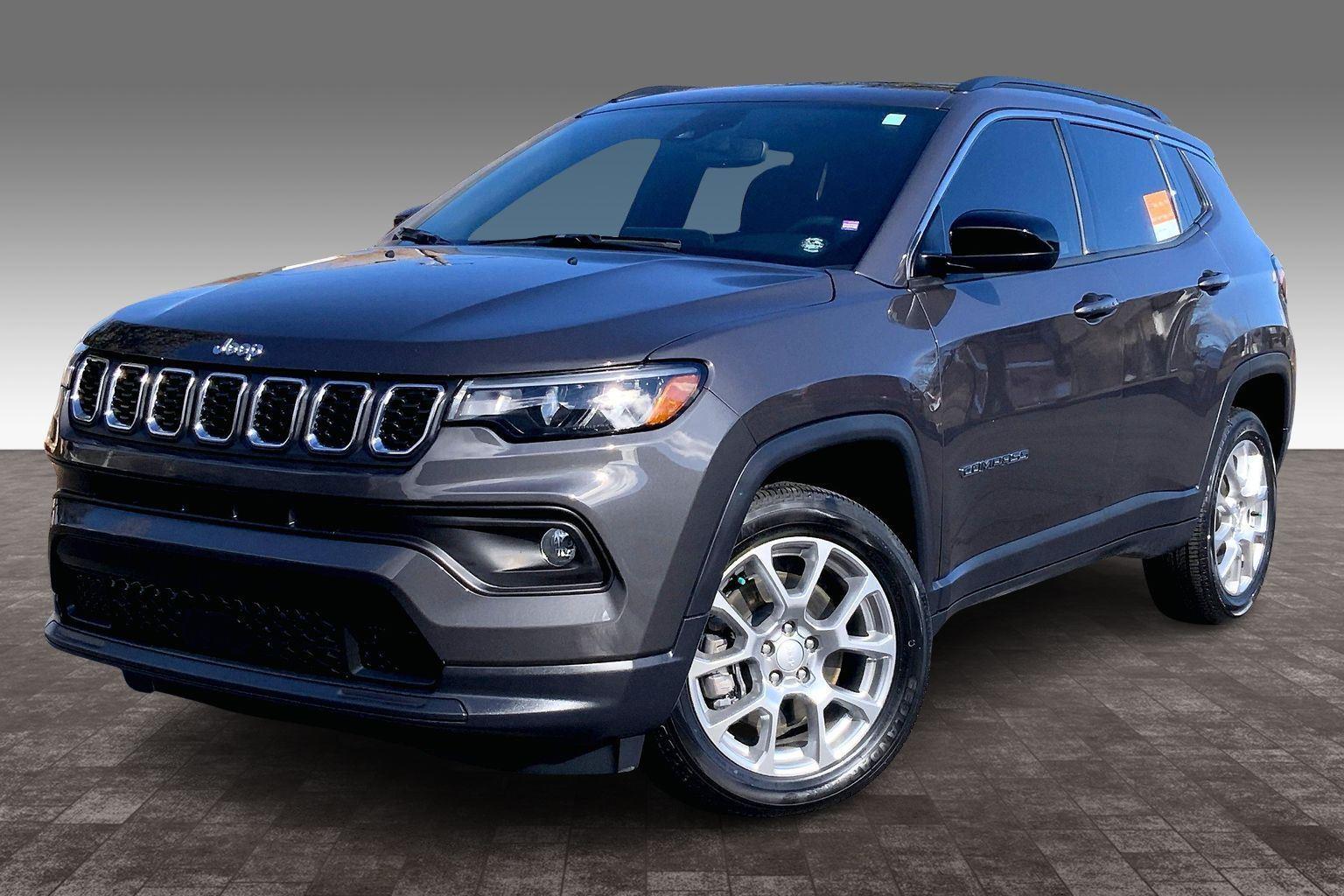 2024 Jeep Compass Latitude Lux 4WD