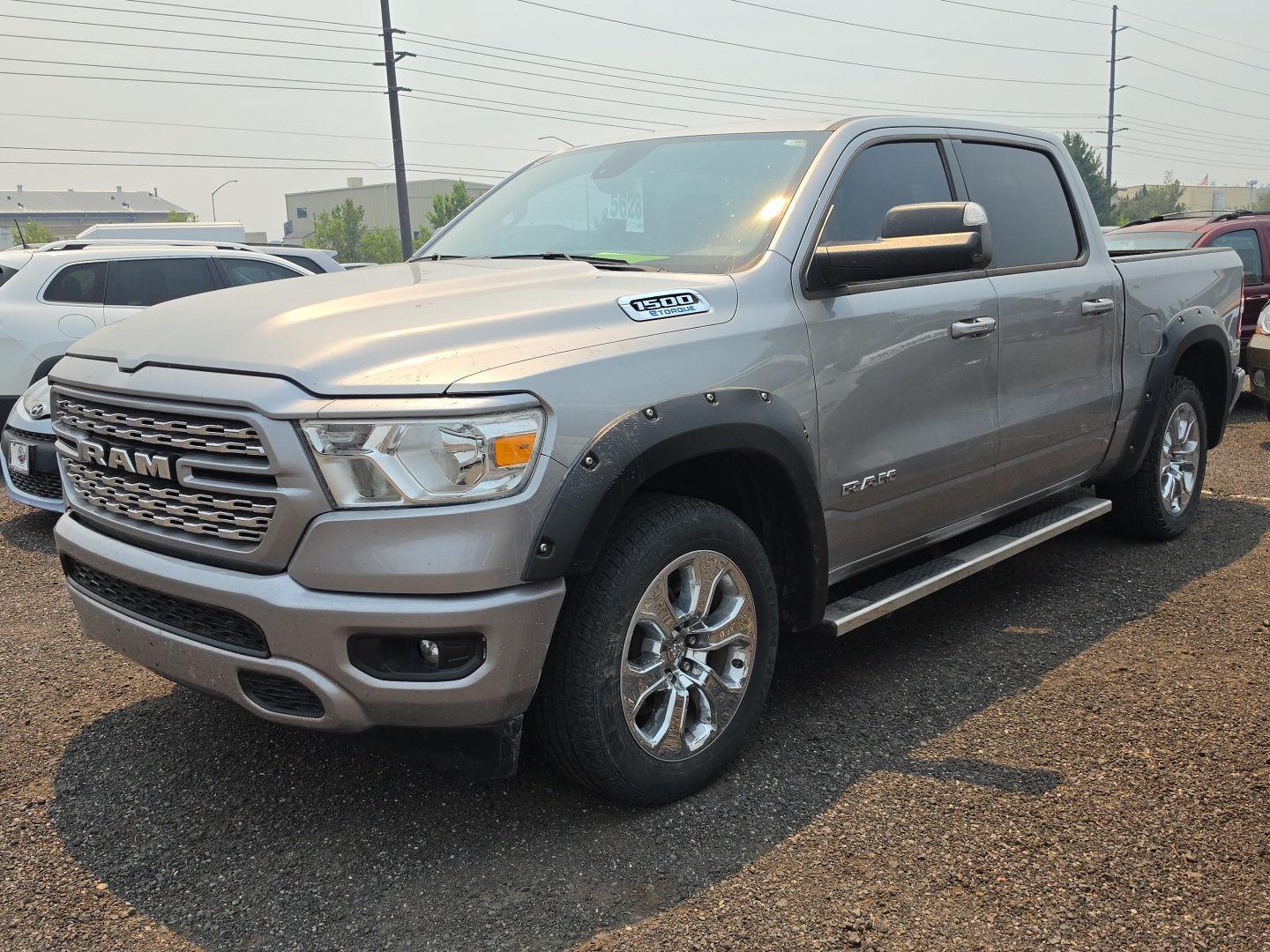 Billet Silver Metallic Clearcoat 2024 RAM 1500 Pickup Truck Four-Wheel Drive 8-Speed Automatic