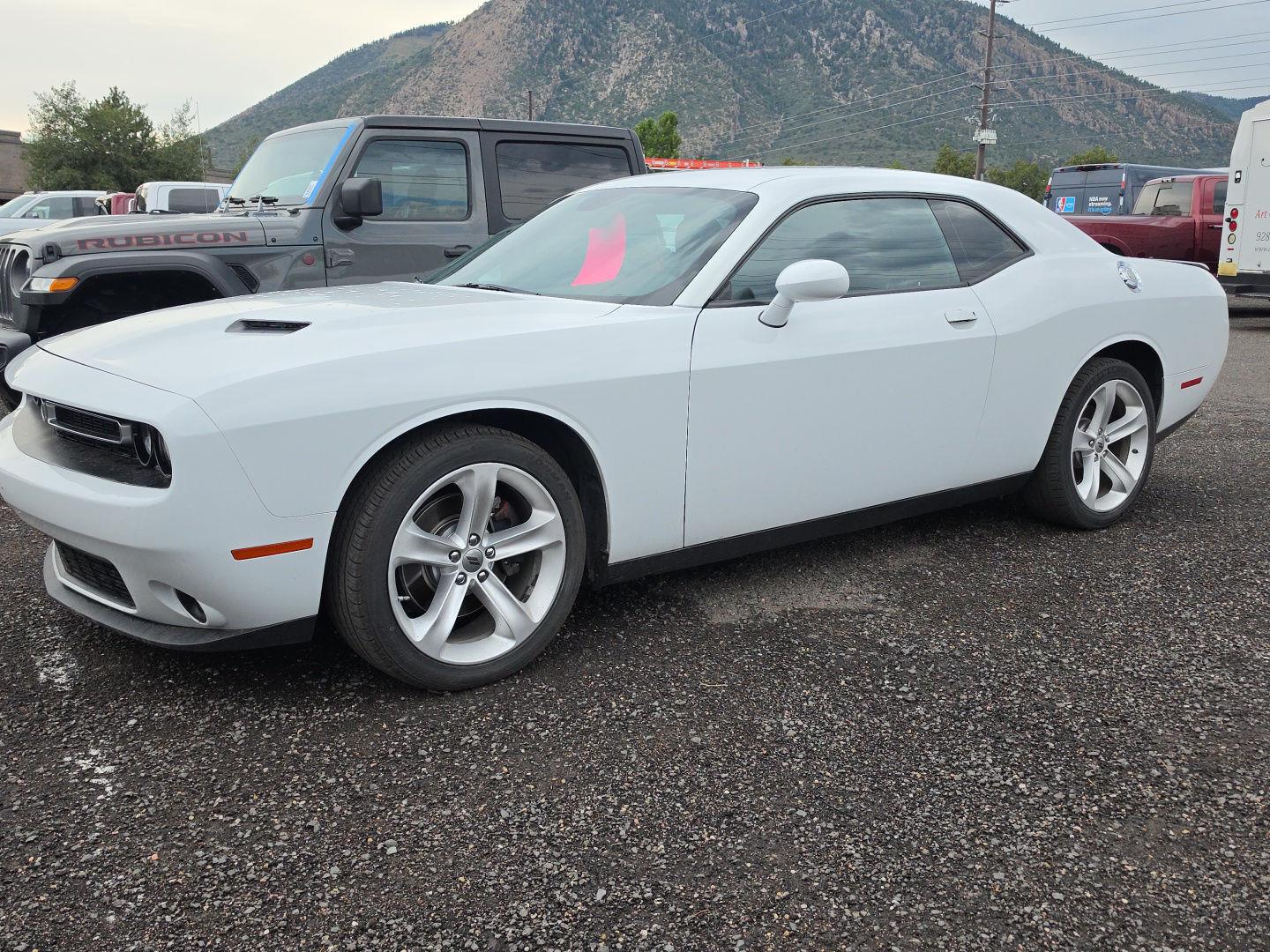  2017 Dodge Challenger R/T RWD   