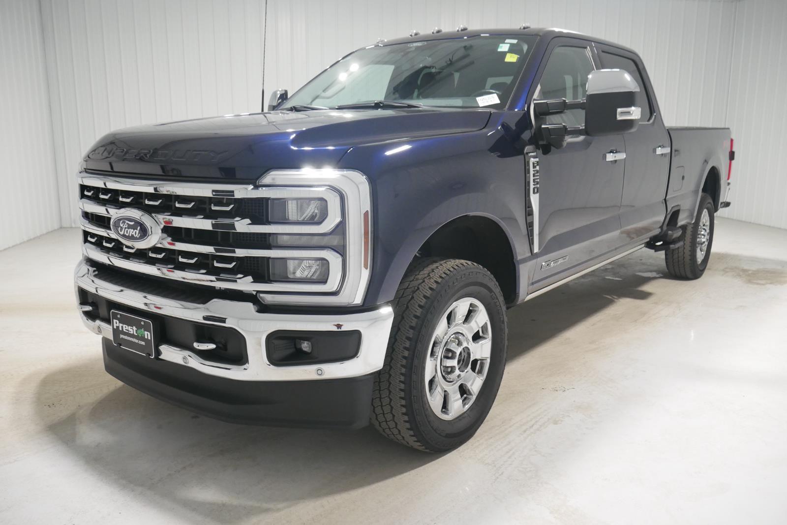 2024 Ford F-250 Super Duty Lariat Crew Cab 4WD