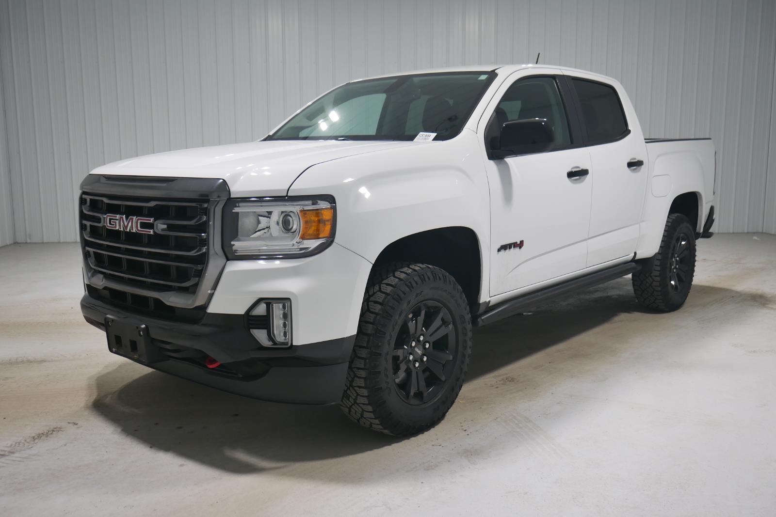 2022 GMC Canyon AT4 Crew Cab 4WD with Leather