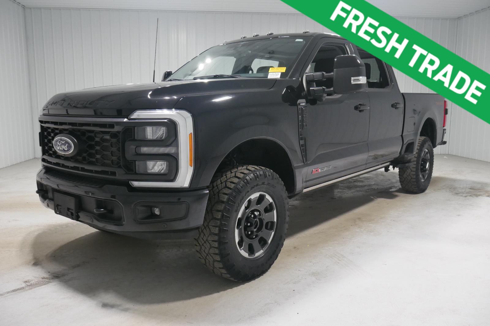 2023 Ford F-250 Super Duty Lariat Crew Cab 4WD