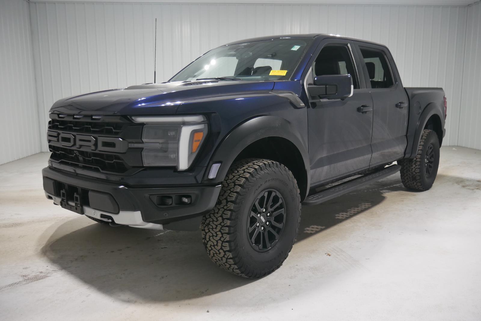 2025 Ford F-150 Raptor SuperCrew 4WD