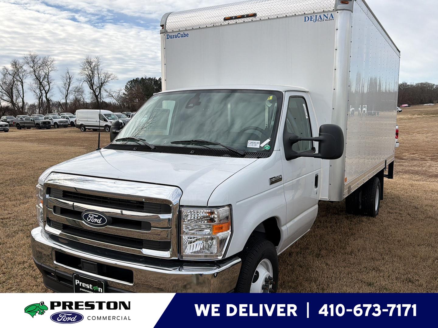 Oxford White 2026 Ford E-Series Chassis E-350 SD Cutaway 138 RWD Pickup Truck Rear-Wheel Drive 6-Speed Automatic