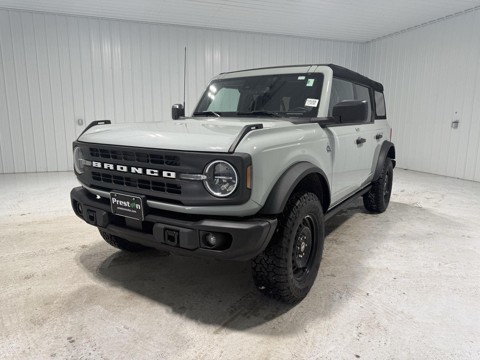 2023 Ford Bronco Black Diamond Advanced 4-Door 4WD