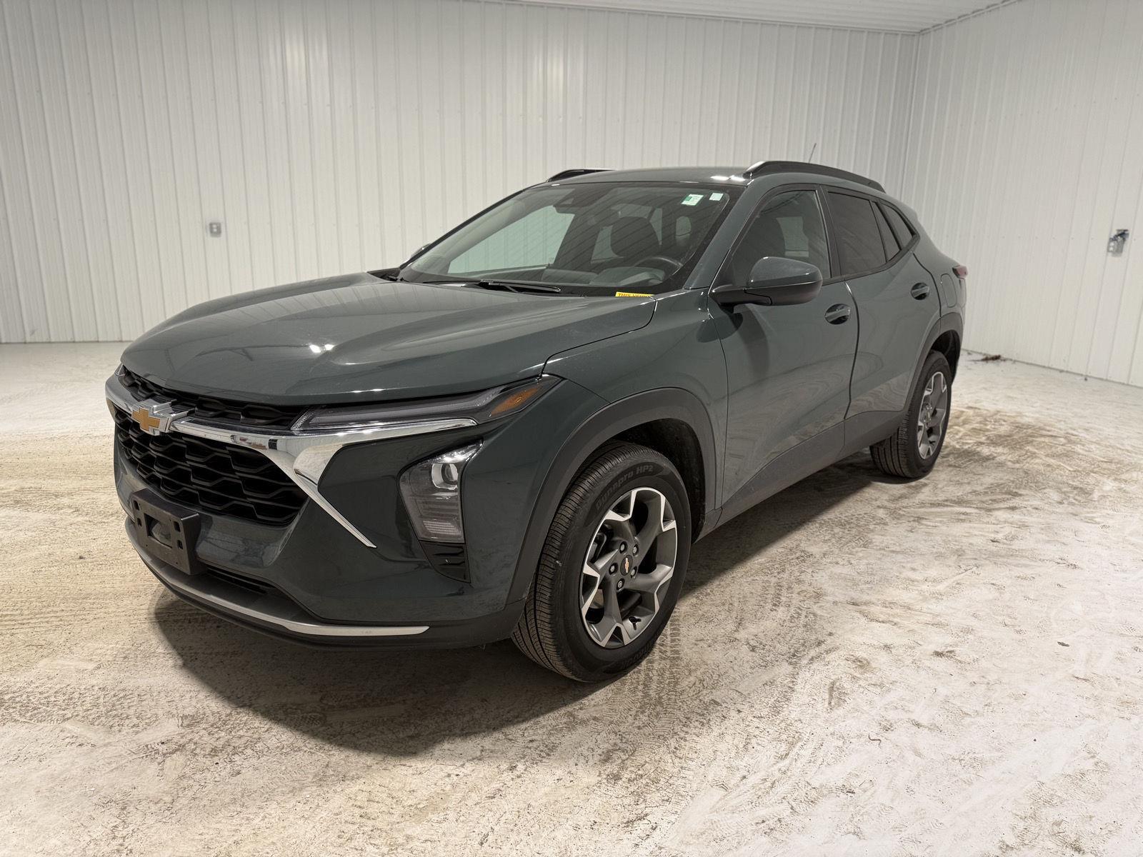 2025 Chevrolet Trax LT FWD