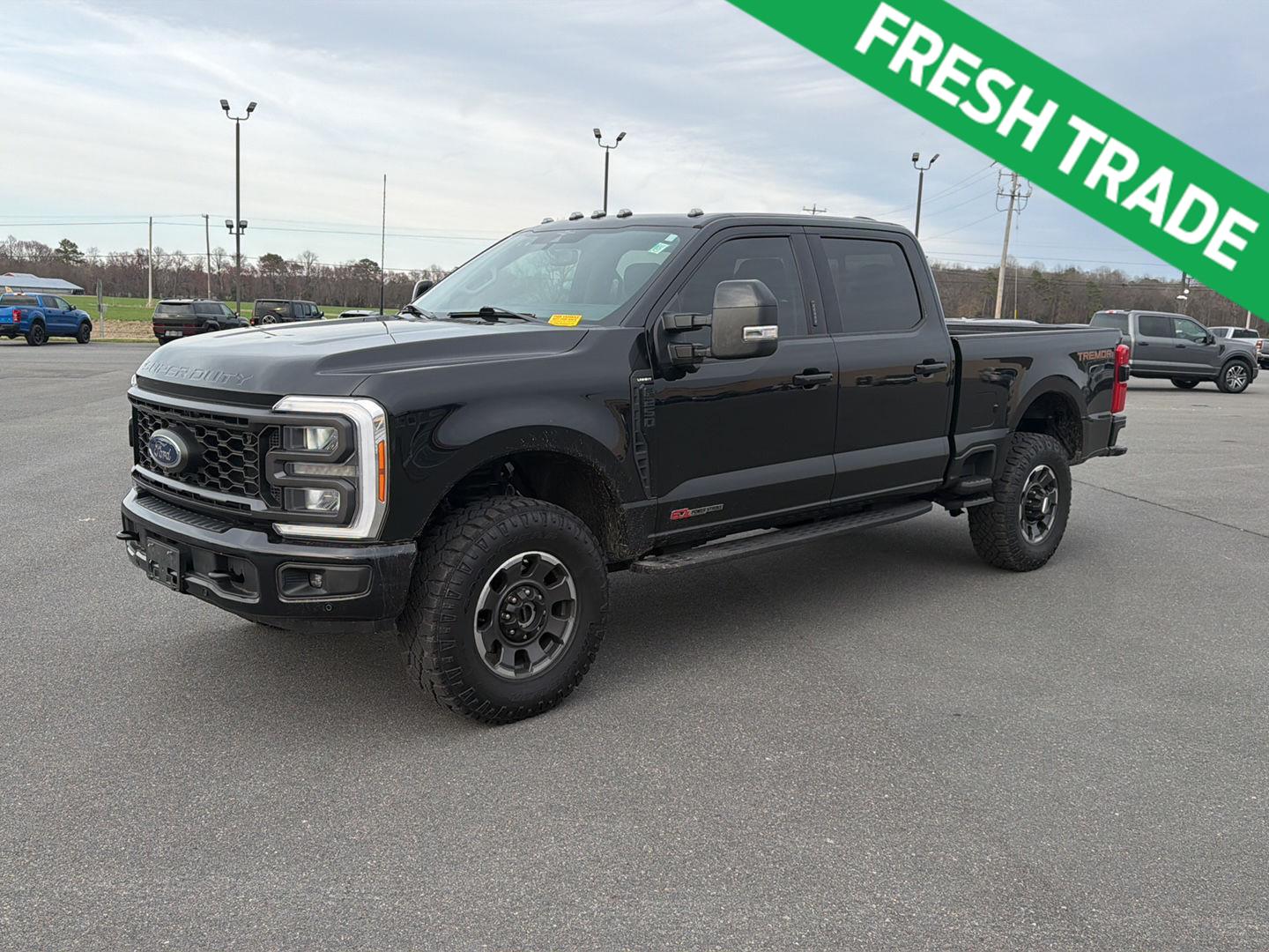 2023 Ford F-250 Super Duty Lariat Crew Cab 4WD