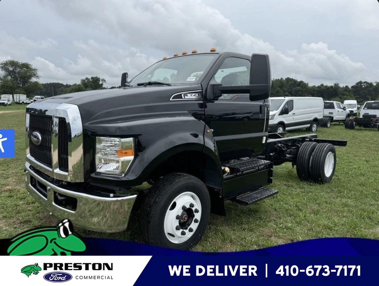 Agate Black 2025 Ford F-650 Super Duty Regular Cab Straight Frame RWD Pickup Truck Rear-Wheel Drive 6-Speed Automatic