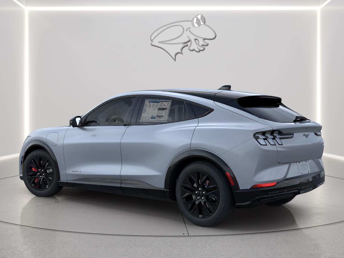 View vehicle photo 4