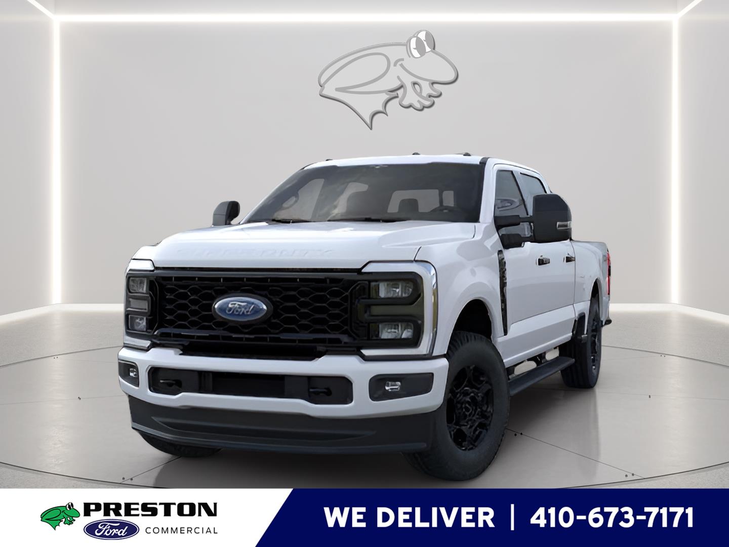 Oxford White 2026 Ford F-250 Super Duty XL Crew Cab 4WD Pickup Truck Four-Wheel Drive Automatic