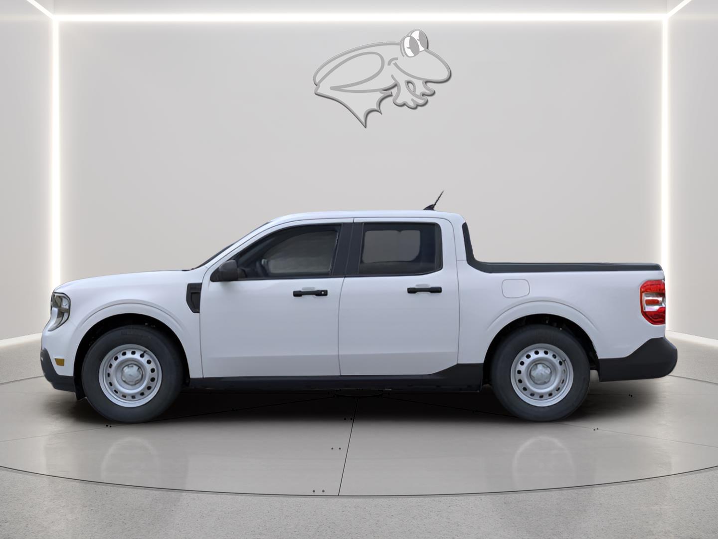 View vehicle photo 3