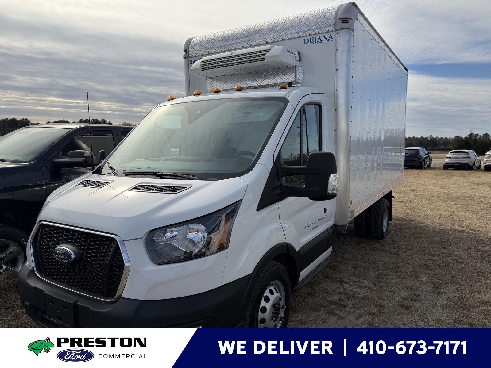 YZ OXFORD WHITE 2024 Ford Transit Chassis 350 HD 9950 GVWR 138 Cutaway DRW RWD Van Rear-Wheel Drive Automatic