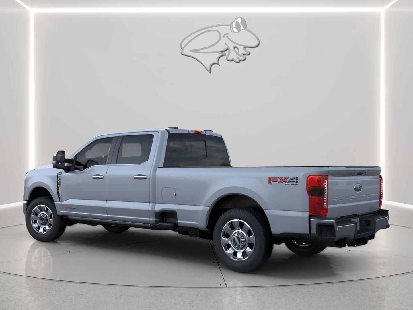 View vehicle photo 4