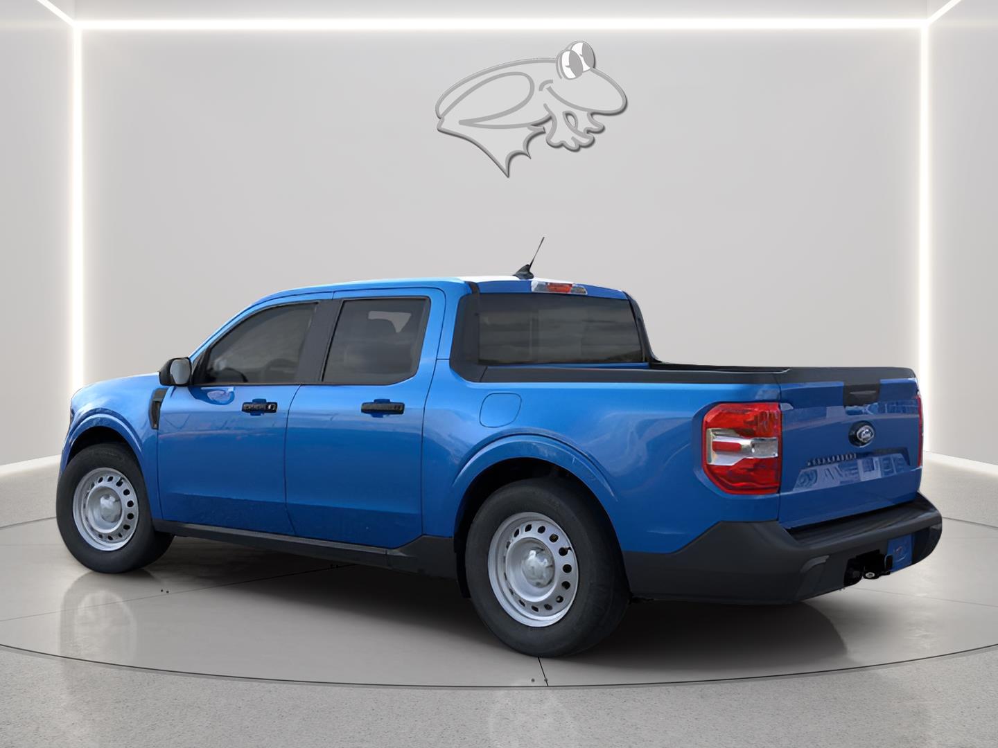 View vehicle photo 4