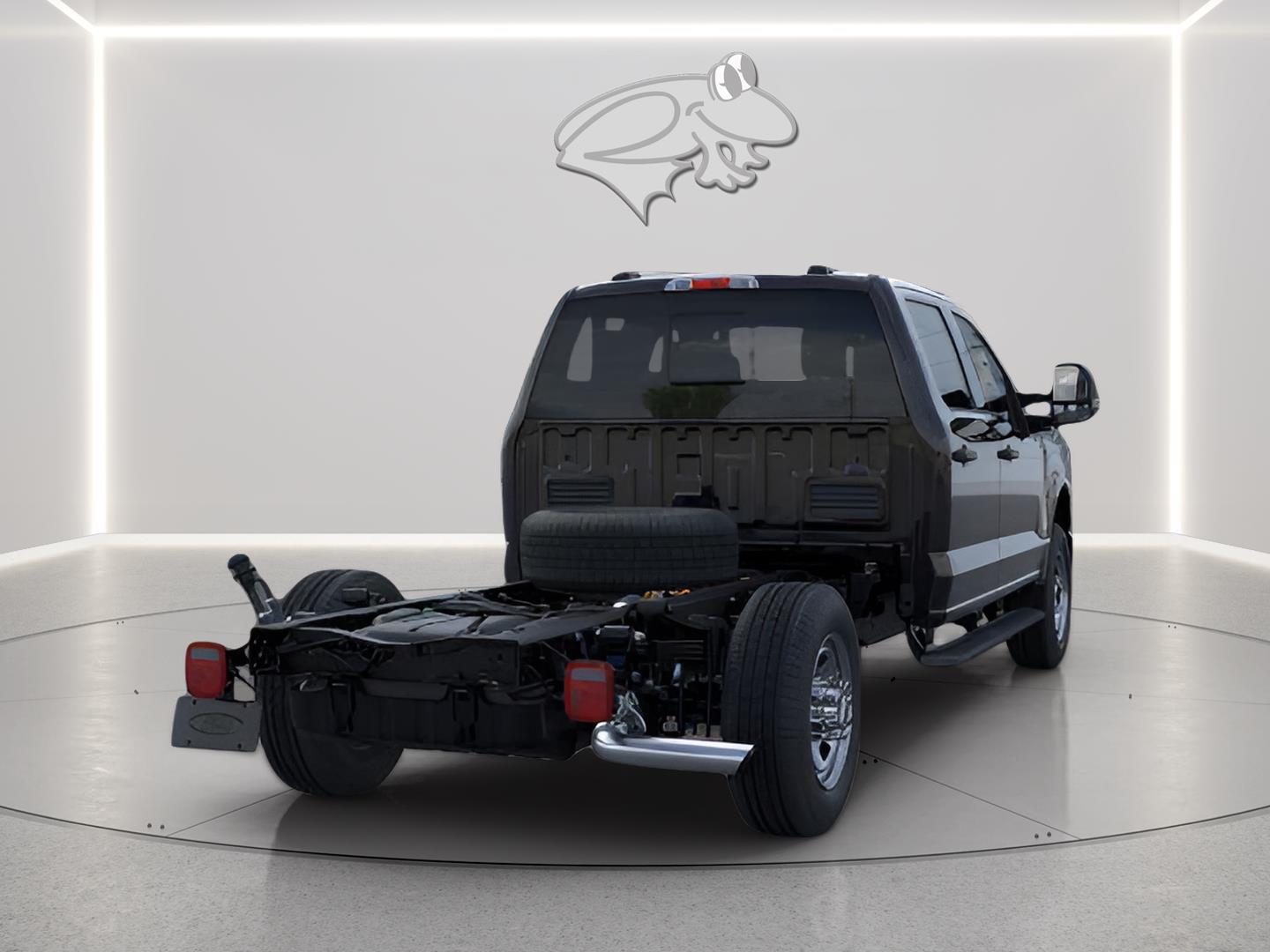 View vehicle photo 6