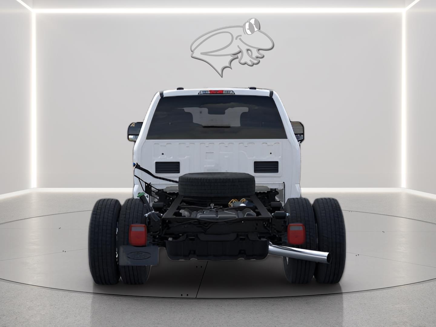 View vehicle photo 5