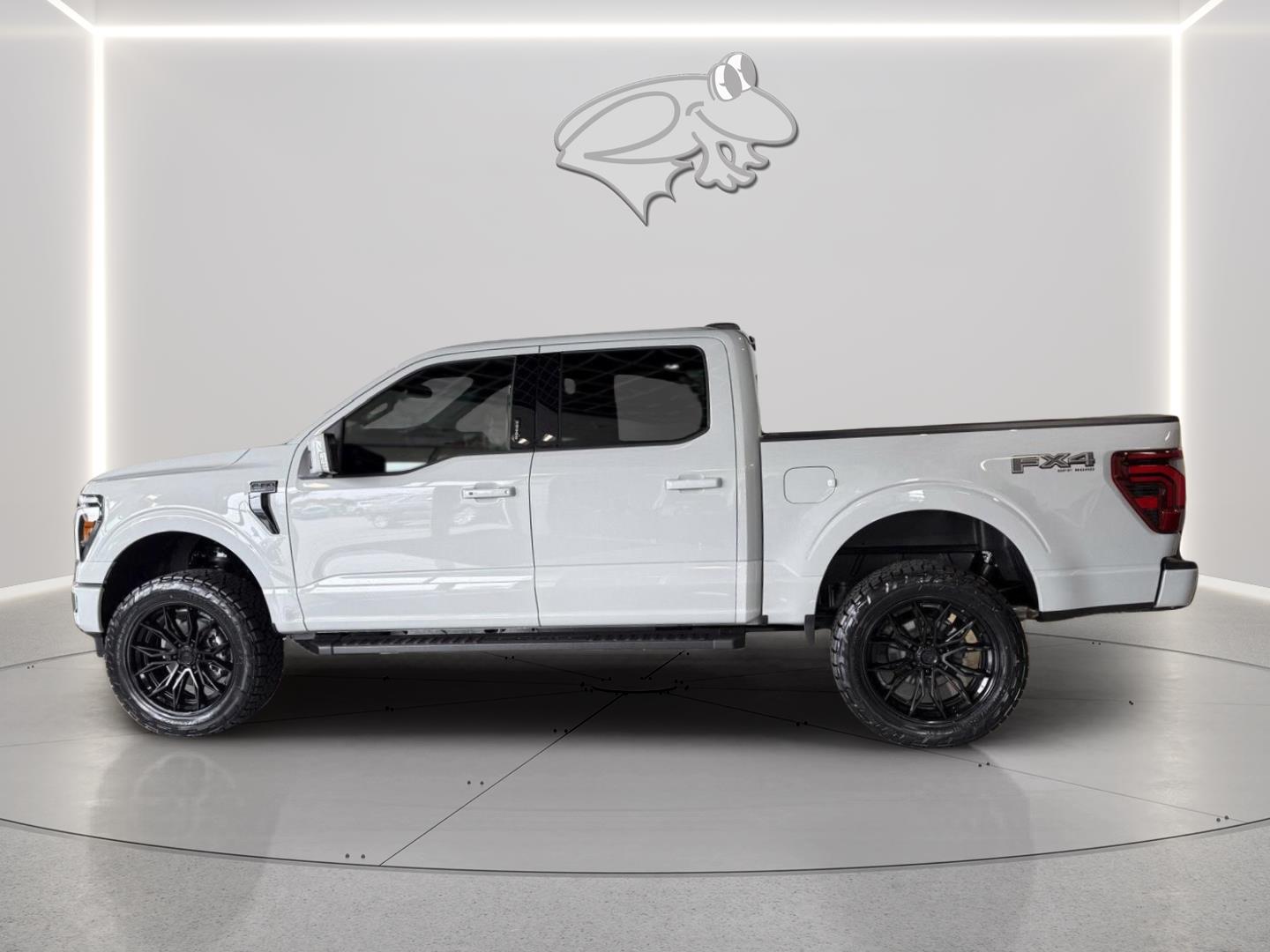 View vehicle photo 2