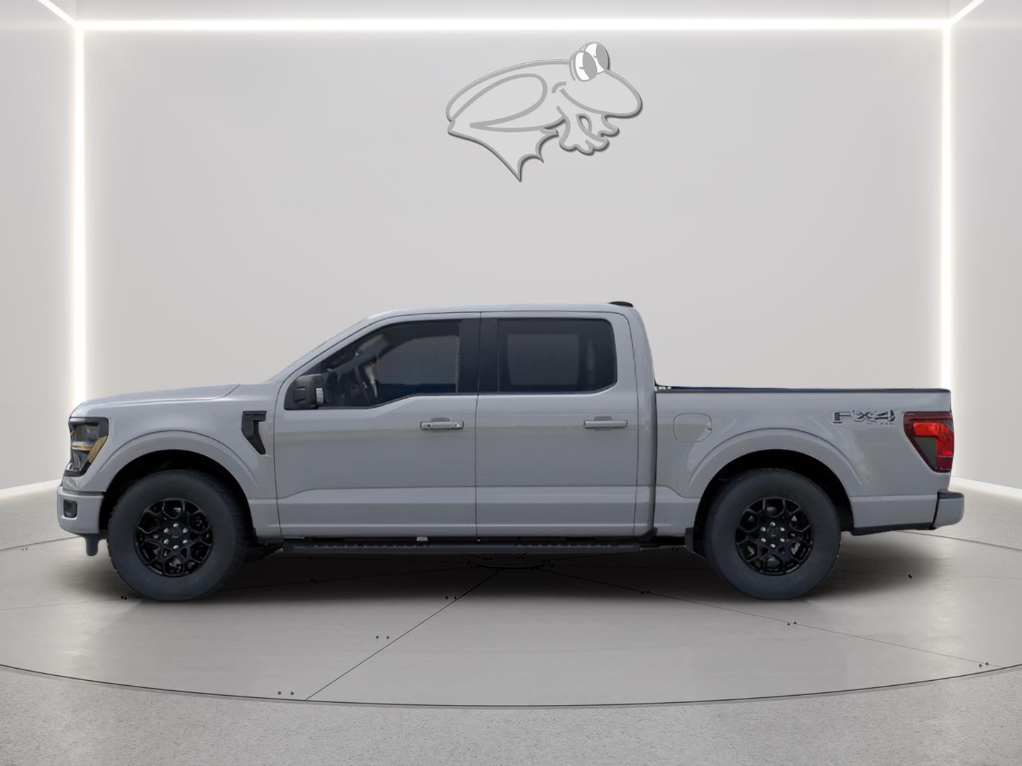 View vehicle photo 3