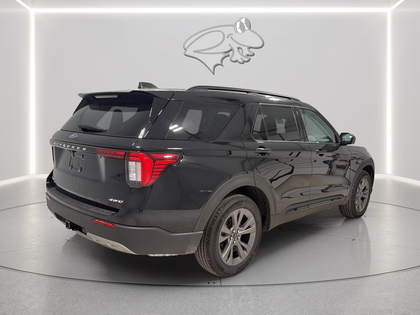 View vehicle photo 6