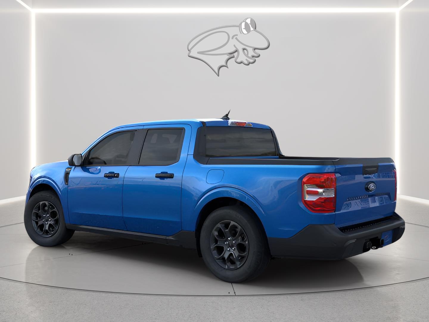 View vehicle photo 4