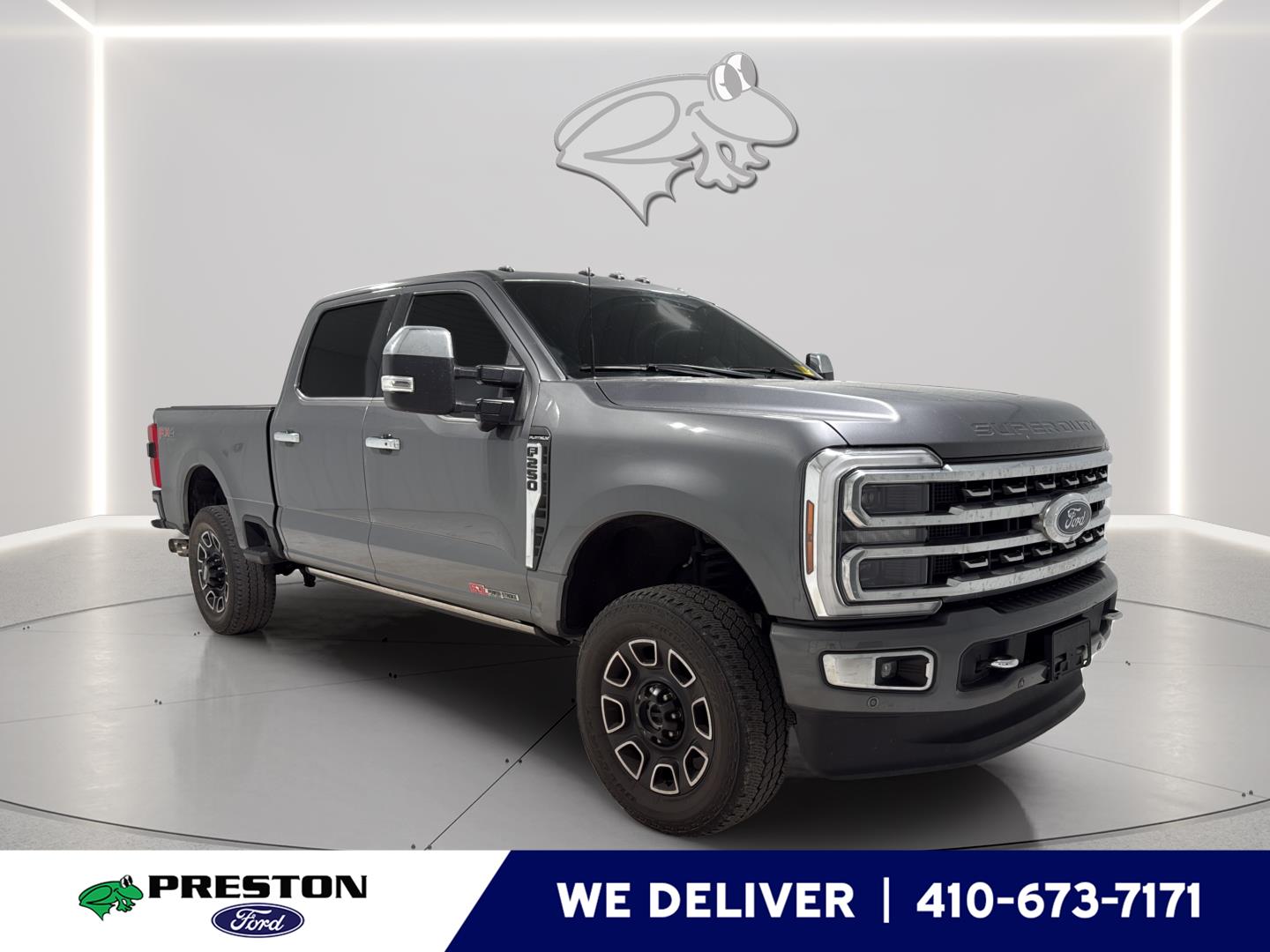 Carbonized Gray 2024 Ford F-250 Super Duty Platinum Crew Cab 4WD Pickup Truck Four-Wheel Drive Automatic