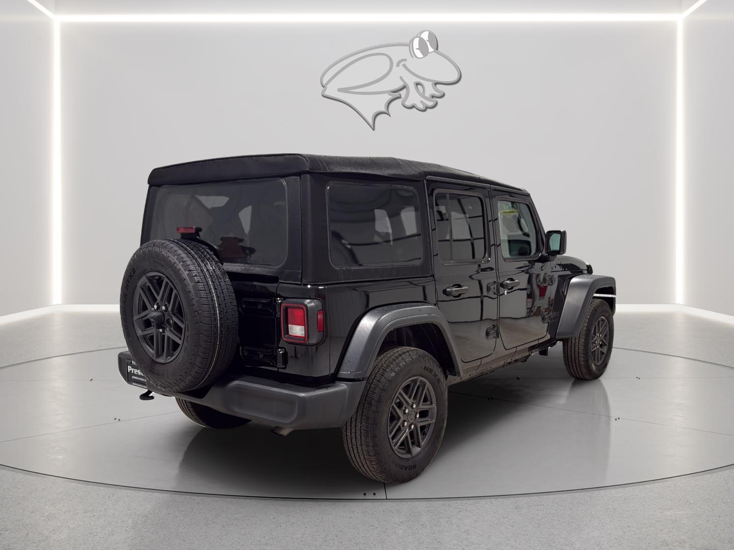 View vehicle photo 5