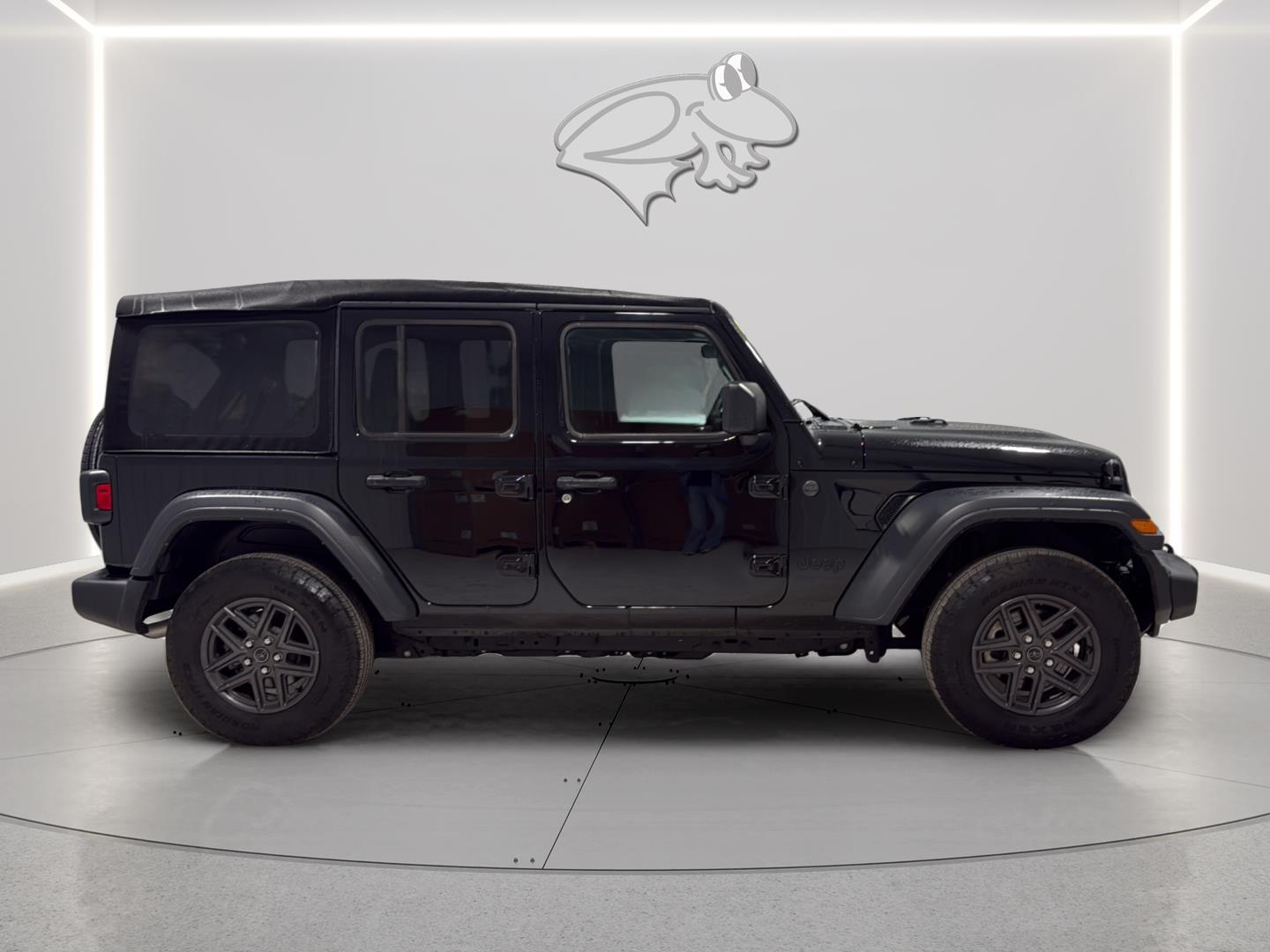 View vehicle photo 6