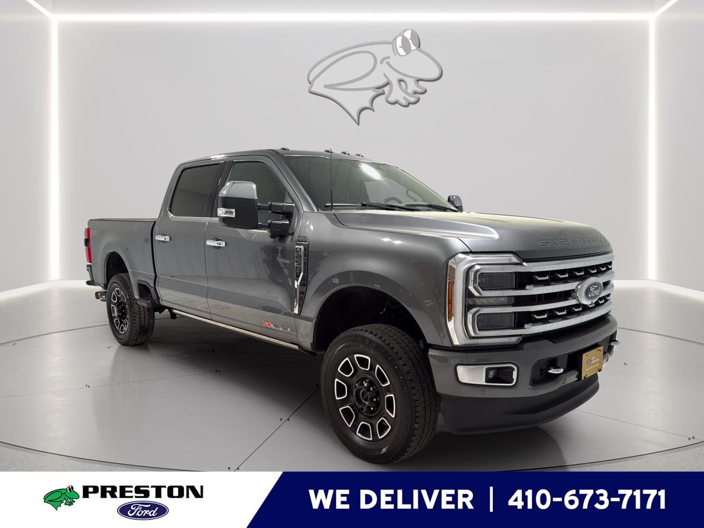 Carbonized Gray 2024 Ford F-250 Super Duty Platinum Crew Cab 4WD Pickup Truck Four-Wheel Drive Automatic
