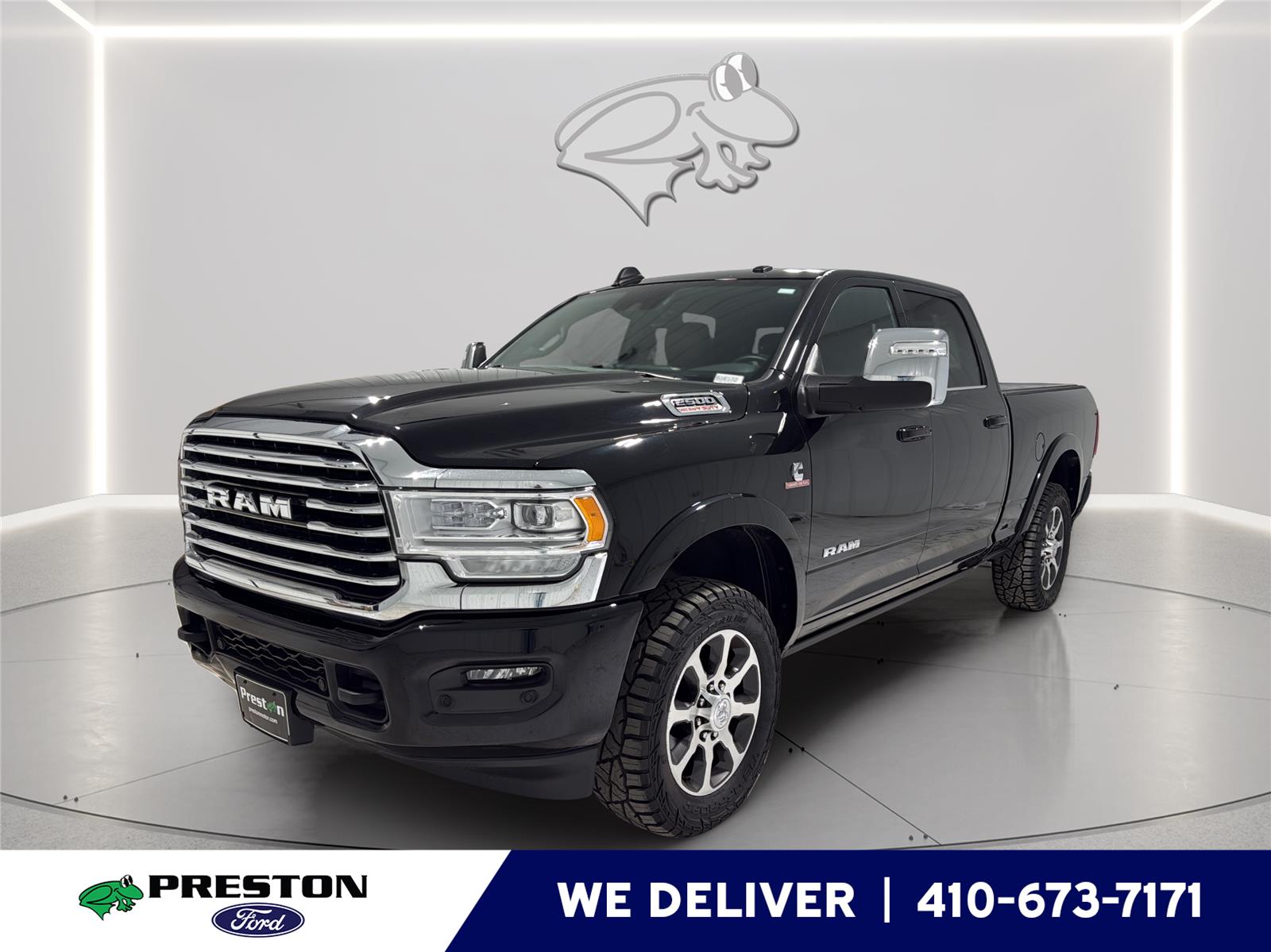 Diamond Black Crystal Pearlcoat 2024 RAM 2500 Limited Longhorn Crew Cab 4WD Pickup Truck Four-Wheel Drive 6-Speed Automatic